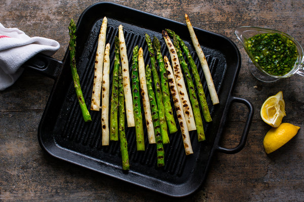 how do you grill asparagus
